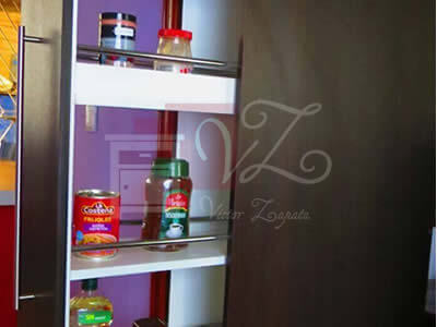 Despensero de cocina color chocolate.